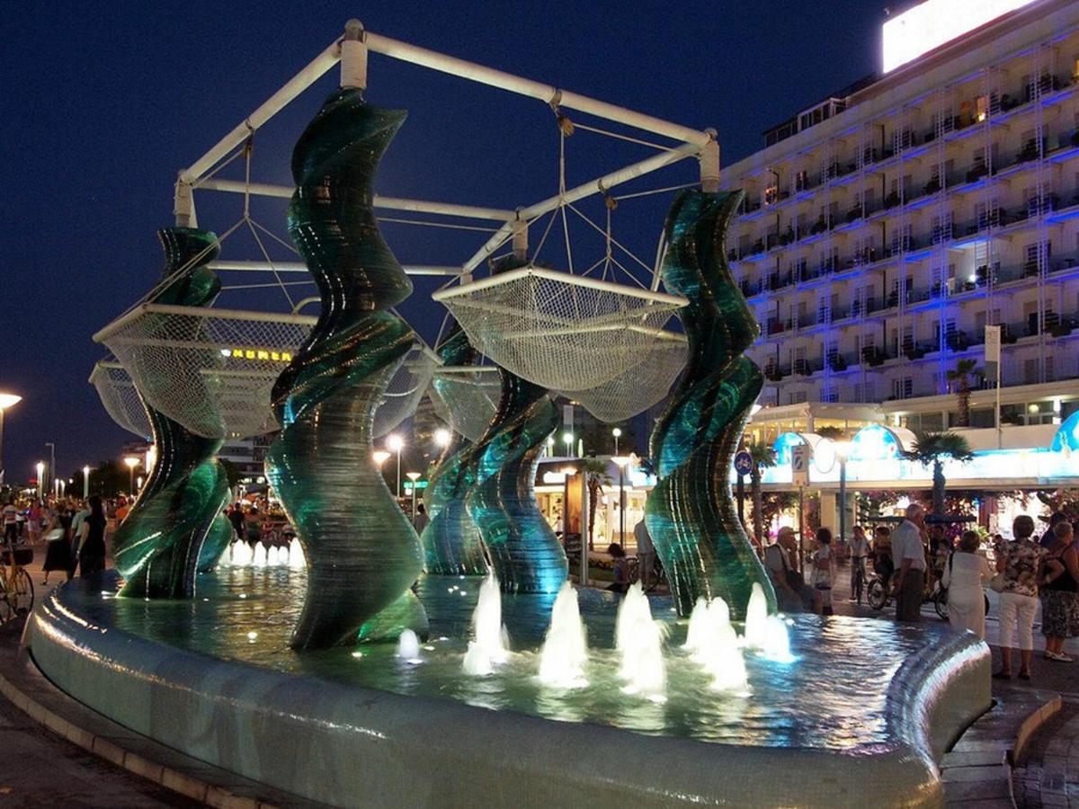 Hotel Arabel Riccione Esterno foto