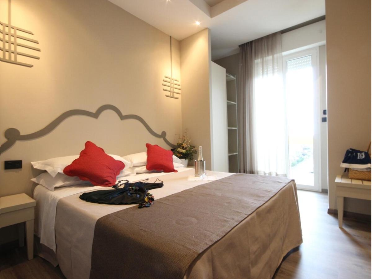 Hotel Arabel Riccione Esterno foto
