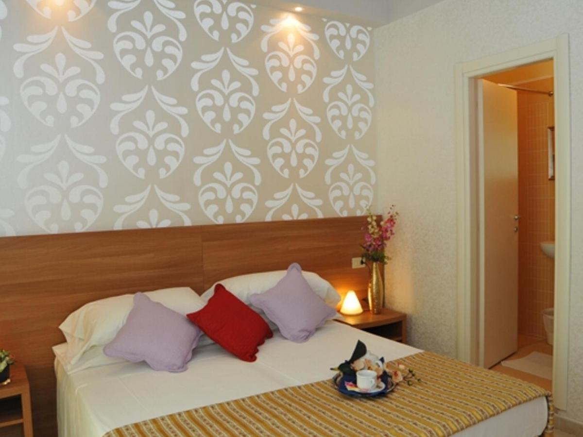 Hotel Arabel Riccione Esterno foto