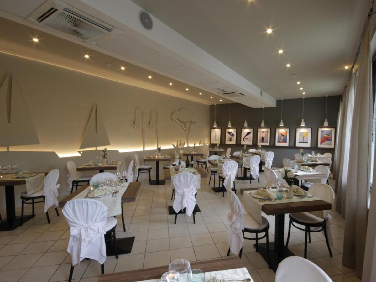 Hotel Arabel Riccione Esterno foto