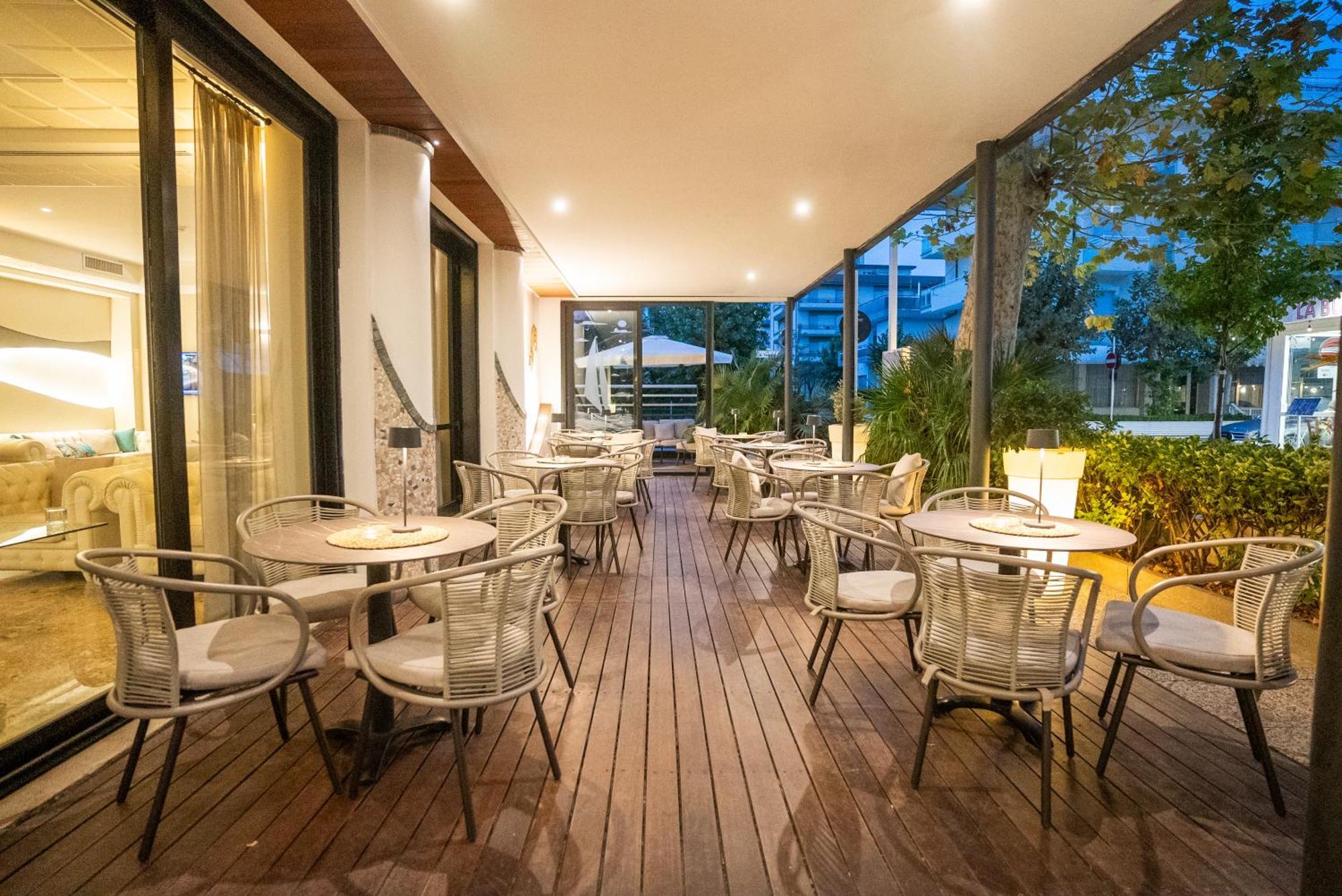 Hotel Arabel Riccione Esterno foto