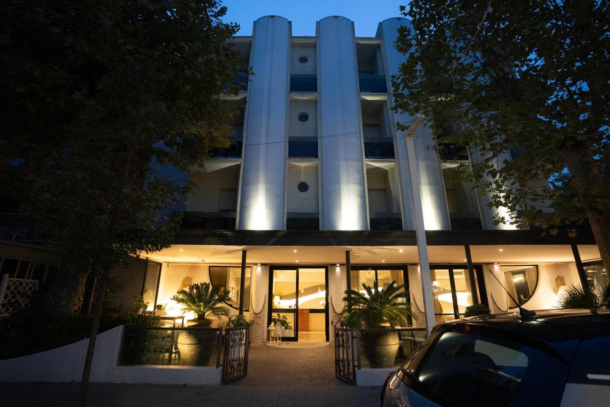 Hotel Arabel Riccione Esterno foto